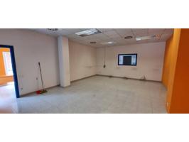 Local comercial en alquiler en Sant Miquel-Tres Torres, Granollers photo 0