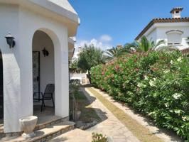 Chalet pareado en venta en Miami Platja photo 0