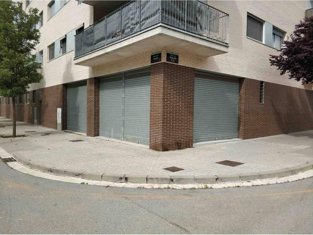 Local comercial en venta en Granollers photo 0