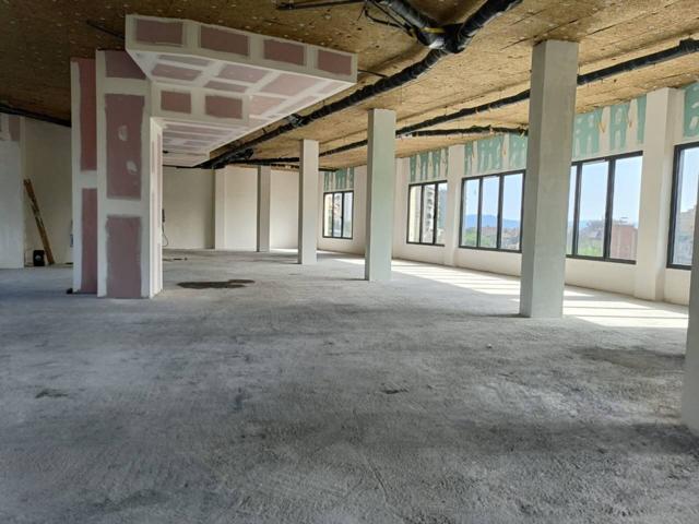 Alquiler de local comercial en Granollers, zona Font Verda photo 0