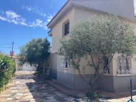 Chalet independiente en Miami Playa photo 0