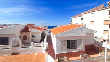 Casa en planta baja con jardín y solarium, a un paseo del Mar photo 0