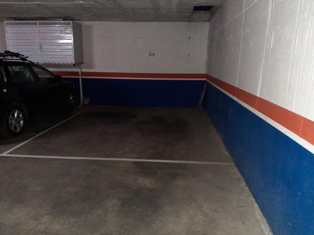 PLAZA DE PARKING GRANDE EN EL CENTRO DE SABADELL photo 0