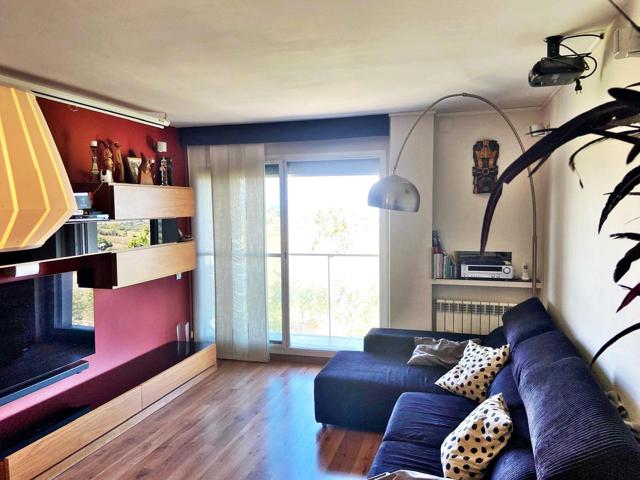 PISO DE 3 HABITACIONES CON PK, TRASTERO Y BALCÓN EN TORRE-ROMEU, SABADELL photo 0
