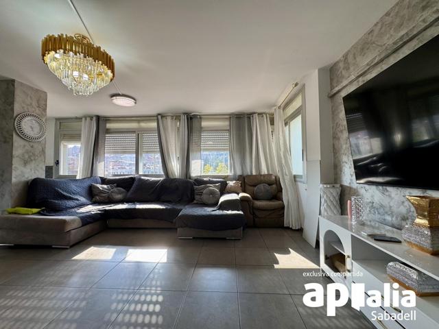Amplio Piso en Can Puiggener, Sabadell - Ideal para Familias photo 0