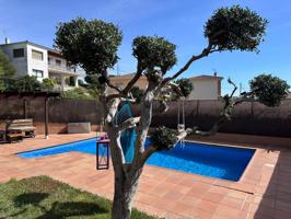 Espectacular casa en una planta y con piscina photo 0