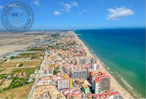 APARTAMENTO EN PRIMERA LINEA DE LA PLAYA DE 'LES PALMERES' photo 0