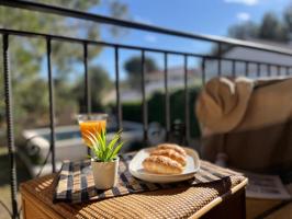 Se Vende Chalet Independiente en Urbanización Monte Tesoro – Turís photo 0