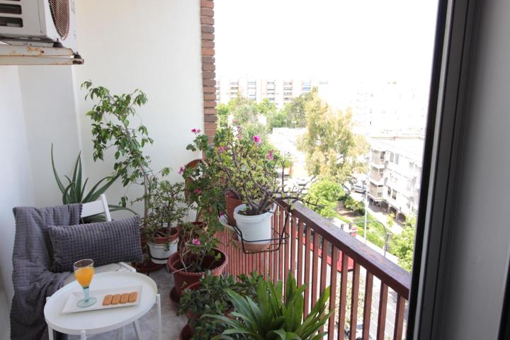 Este magnifico piso se encuentra en la zona de Pratraix. photo 0