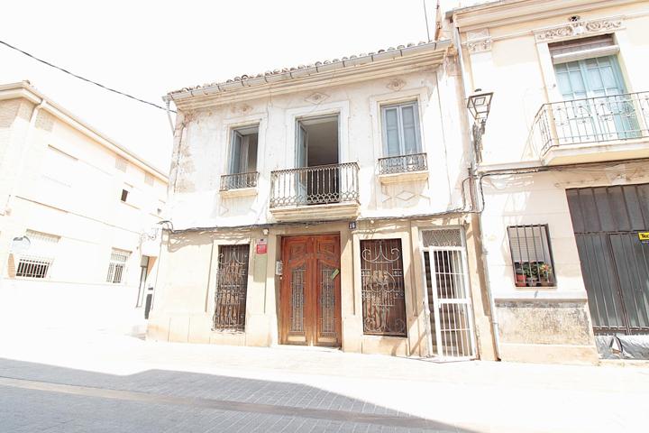 SE VENDE PISO EN PLANTA ALTA DE CASA DE PUEBLO EN CAMPANAR photo 0