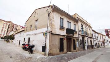 CASA INDEPENDIENTE EN EL PUEBLO DE CAMPANAR photo 0