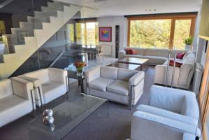 CHALET CON PISCINA EN OLAZ photo 0