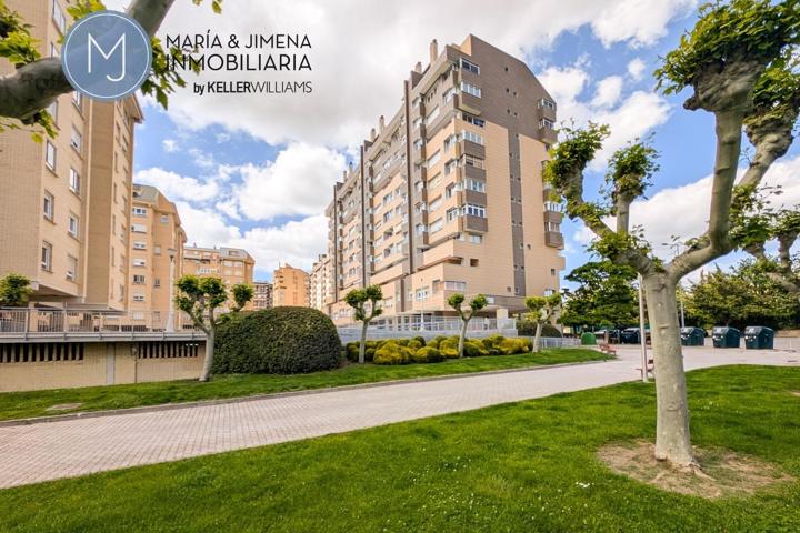 Piso en las plazas de Zizur, en edificio con fachada ventilada. photo 0