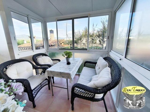 Estupenda casa adosada en venta en tranquila zona de Valls photo 0
