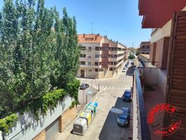 ¿Buscas un piso amplio, con buena distribución y financiación del 100%? ¡Este es el tuyo! photo 0