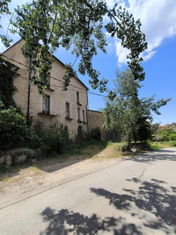Casa de Gran Potencial en Cerverols con Amplios Espacios y Patrimonio Histórico photo 0