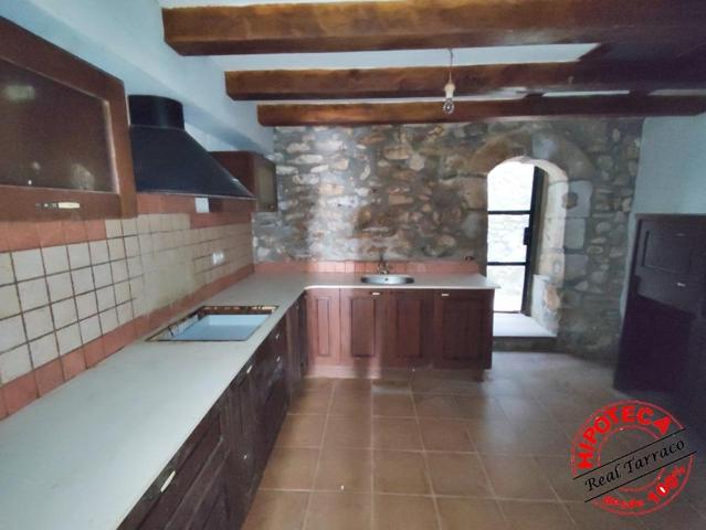 🏡 ¡Oportunidad única en Llorenç del Penedes! Casa de pueblo con financiación 100% photo 0
