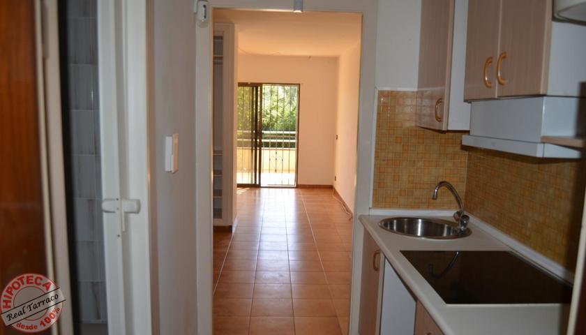 Acogedor apartamento en planta baja con terraza y vistas al jardín comunitario – Vandellòs photo 0