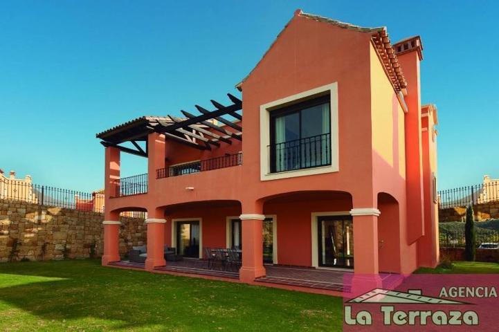 Casa En venta en Valle Romano, Estepona photo 0