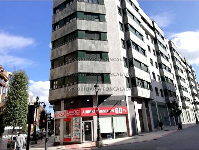 Piso en venta en Oviedo de 52 m2 photo 0