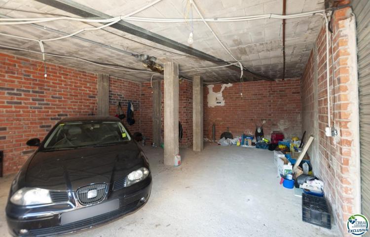 Local En venta en Roses photo 0