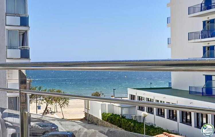 Piso En venta en Roses photo 0