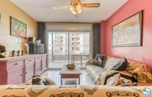 Piso En venta en Roses photo 0
