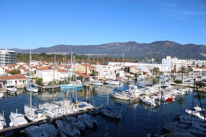 Piso En venta en Roses photo 0