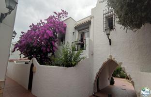 Villa En venta en Castelló d'Empúries photo 0