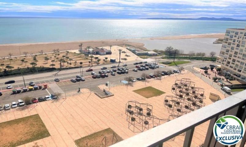 Piso En venta en Castelló d'Empúries photo 0