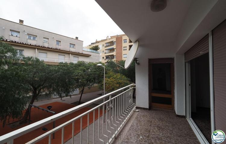 Piso En venta en Roses photo 0