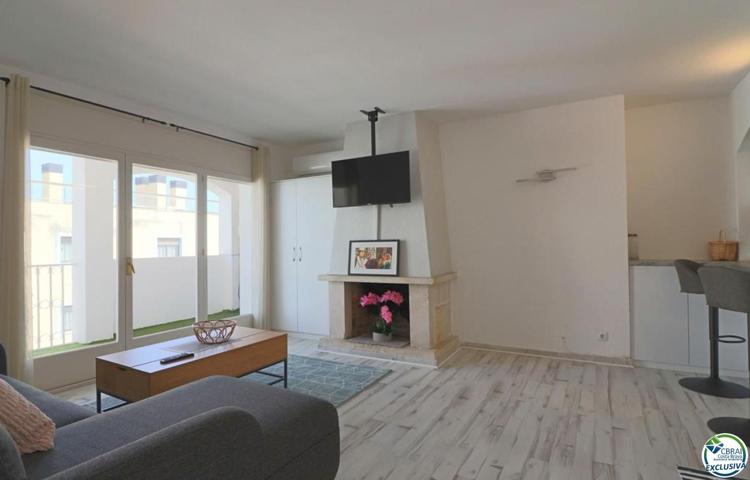 Piso En venta en Castelló d'Empúries photo 0