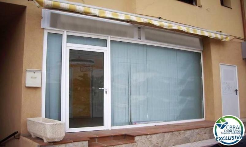 Local En venta en Castelló d'Empúries photo 0