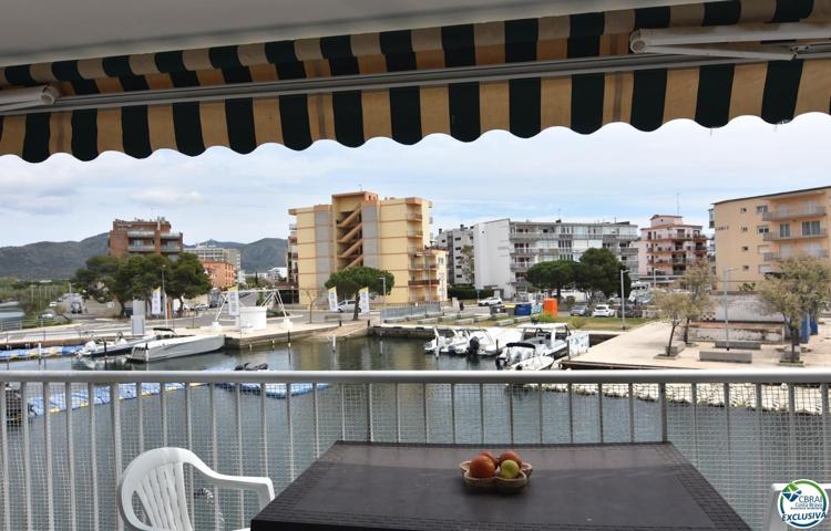 Piso En venta en Roses photo 0