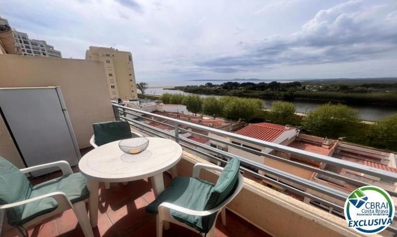 Piso En venta en Castelló d'Empúries photo 0