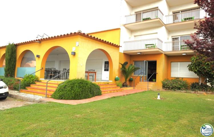 Local En venta en Torroella de Montgrí photo 0