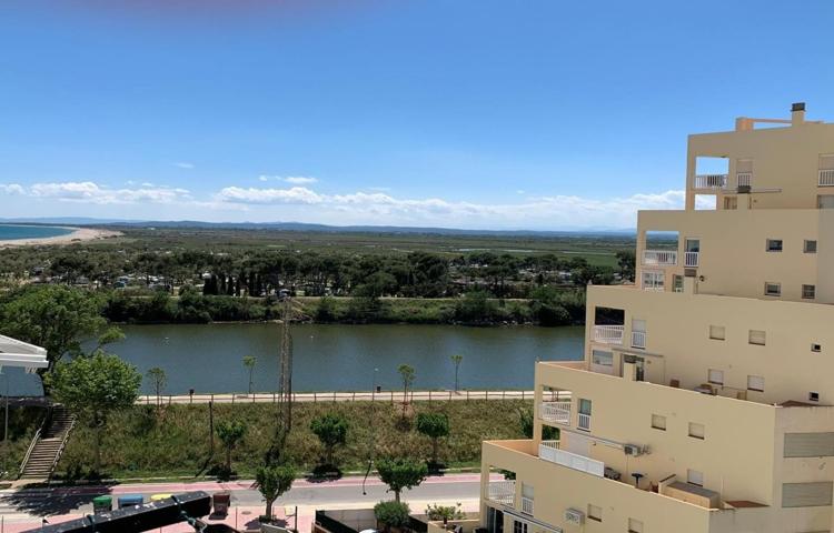 Piso En venta en Castelló d'Empúries photo 0