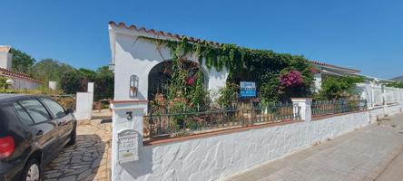Villa En venta en Roses photo 0