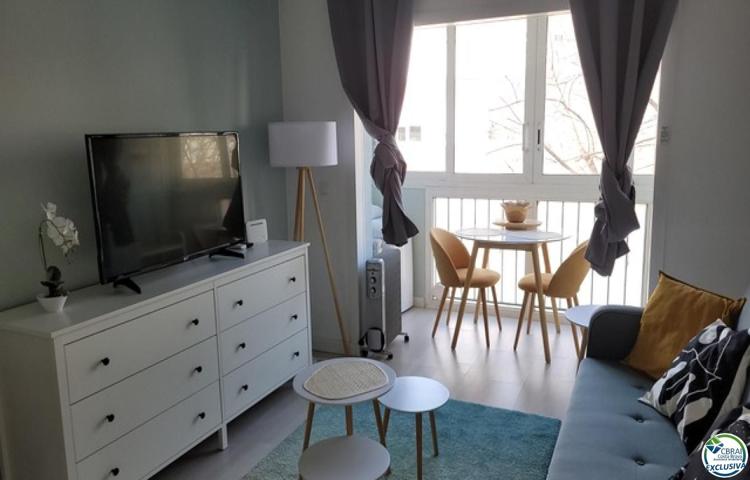 Piso En venta en Roses photo 0