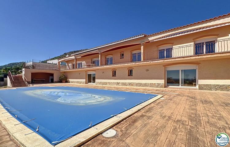 Villa En venta en Pau photo 0
