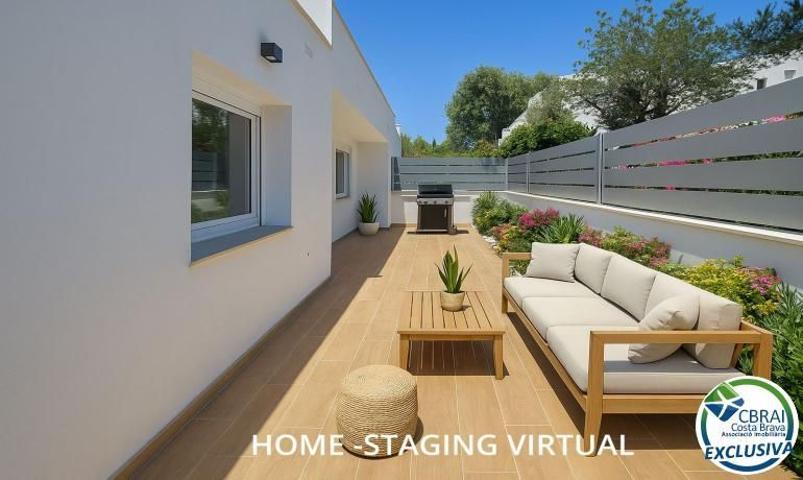 Villa En venta en Roses photo 0