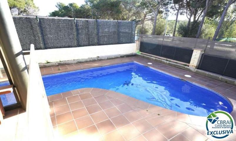 Villa En venta en Roses photo 0