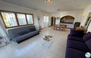 Piso En venta en Roses photo 0