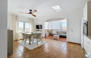 Piso En venta en Roses photo 0
