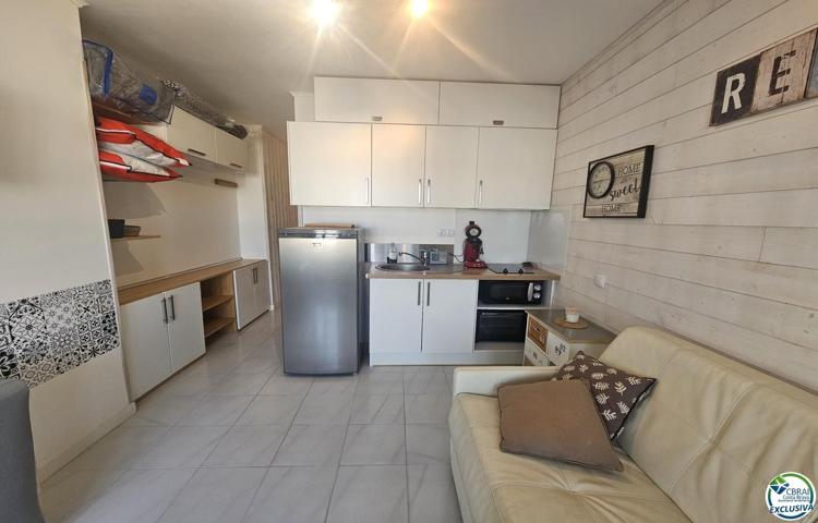 Piso En venta en Castelló d'Empúries photo 0
