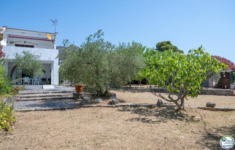 Villa En venta en Roses photo 0