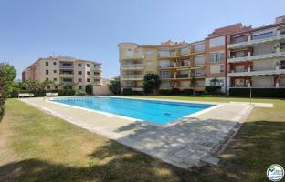 Piso En venta en Castelló d'Empúries photo 0