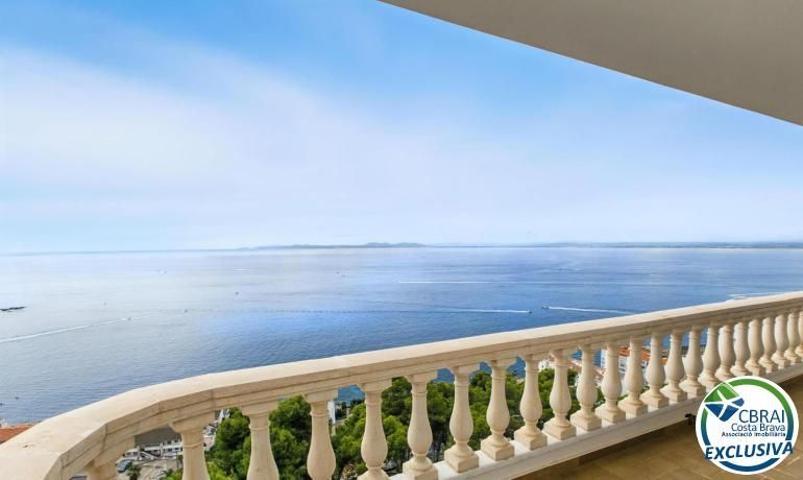 Piso En venta en Roses photo 0