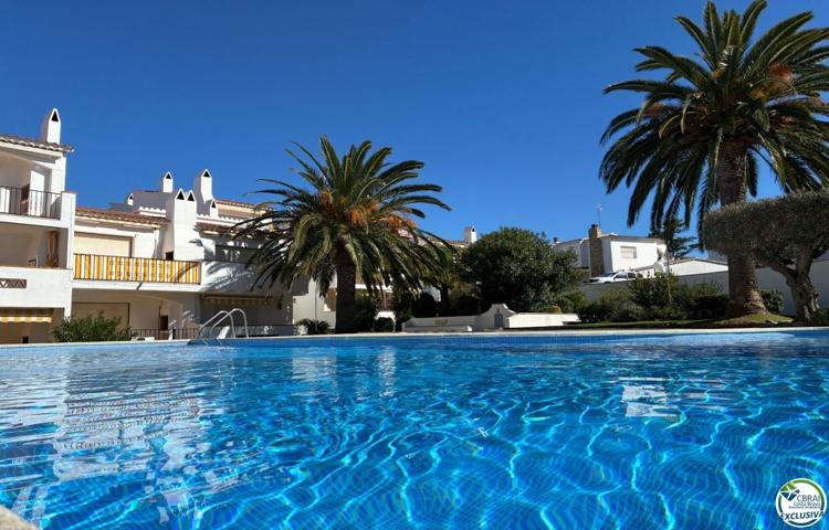 Piso En venta en Roses photo 0