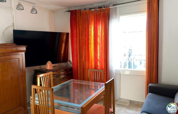 Piso En venta en Castelló d'Empúries photo 0